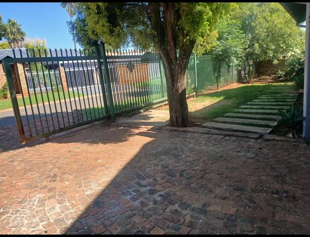 3 BEDROOM PROPERTY TO RENT IN AMANDASIG